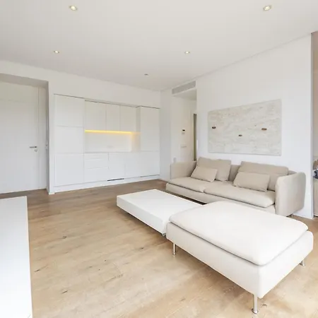 Penthouse Dalias 公寓 *